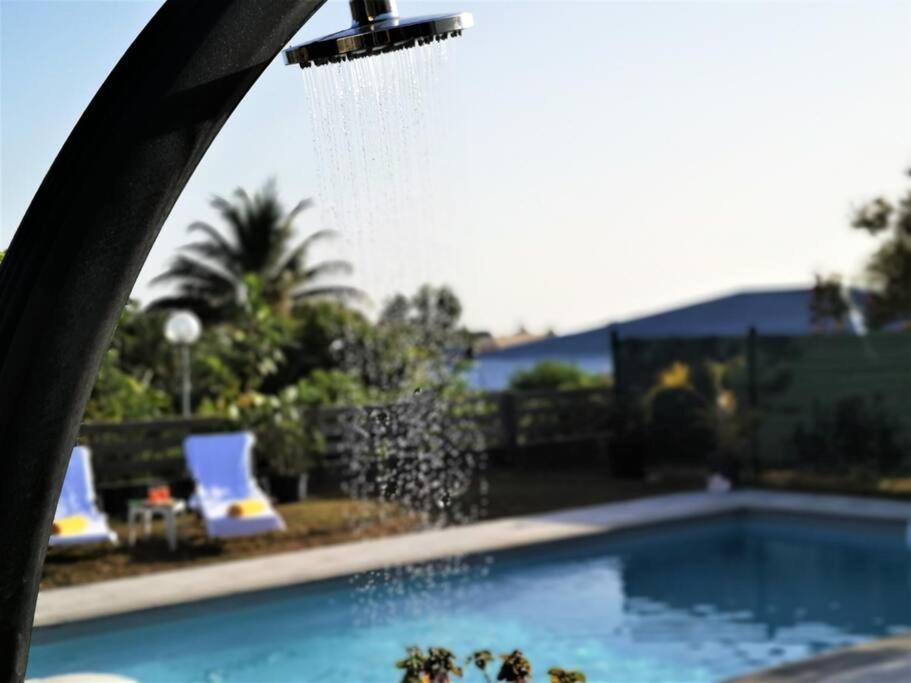 Villa Oneway, Piscine Privee, Classee 3 Etoiles Sainte-Rose Eksteriør bilde