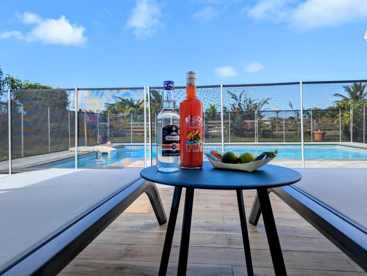 Villa Oneway, Piscine Privee, Classee 3 Etoiles Sainte-Rose Eksteriør bilde